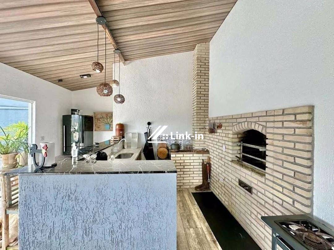 Casa, 3 quartos, 224 m² - Foto 2