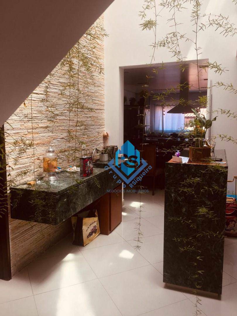 Sobrado à venda com 3 quartos, 256m² - Foto 13