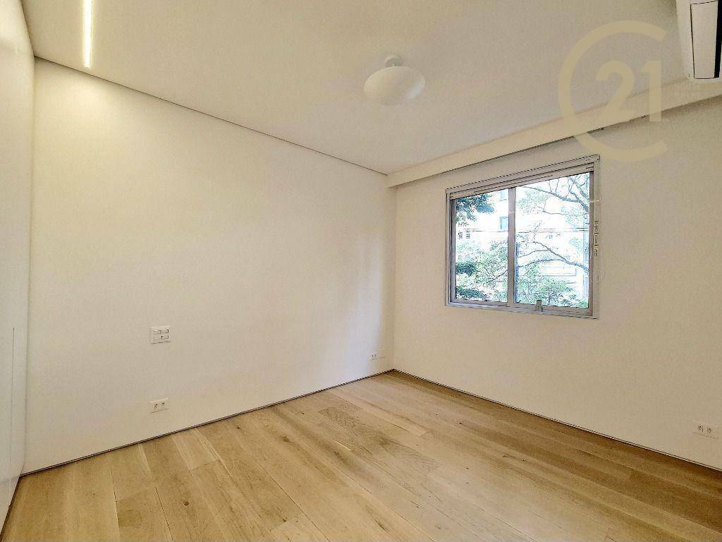 Apartamento à venda com 3 quartos, 211m² - Foto 54