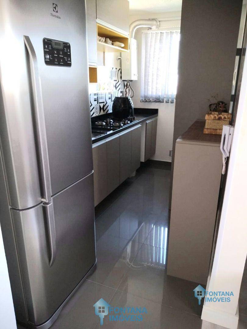 Apartamento à venda com 2 quartos, 45m² - Foto 4