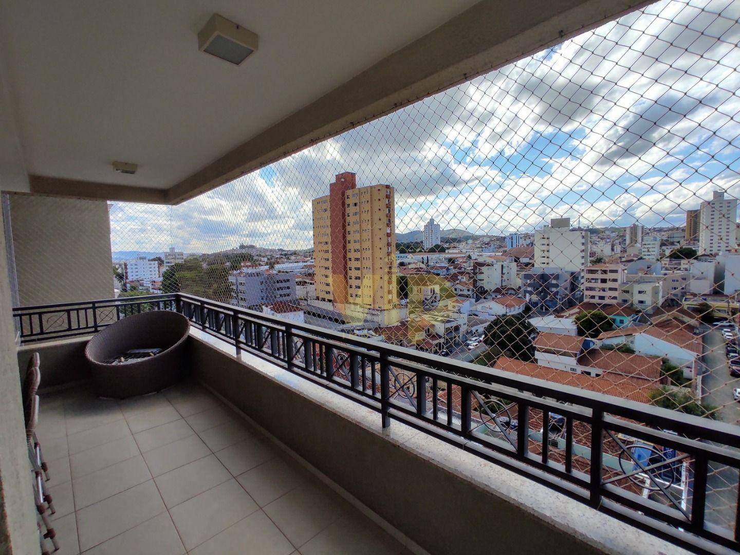 Apartamento à venda com 3 quartos, 157m² - Foto 17