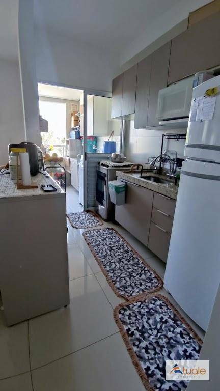 Apartamento à venda com 2 quartos, 57m² - Foto 3