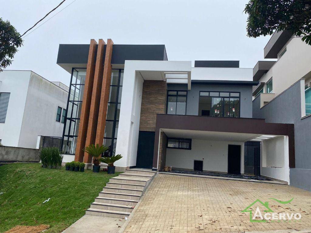 Casa de Condomínio à venda com 4 quartos, 556M2 - Foto 2