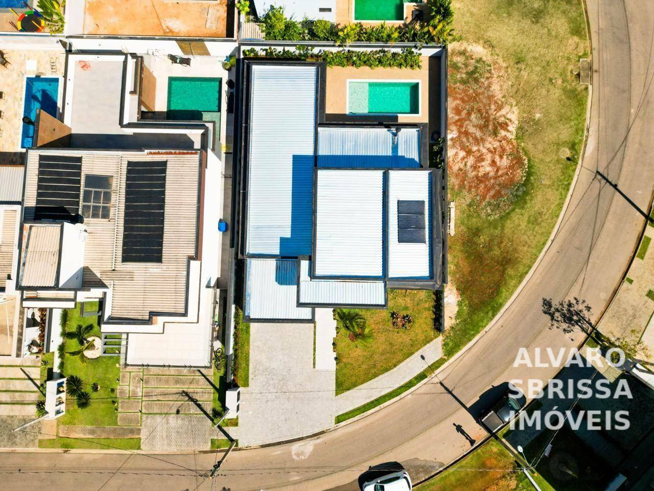 Casa de Condomínio à venda com 3 quartos, 230m² - Foto 12