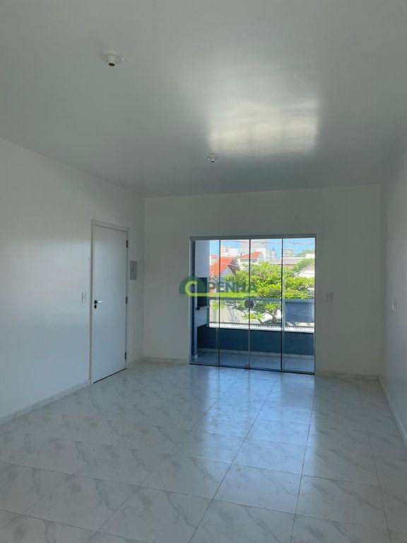 Apartamento à venda com 2 quartos, 76m² - Foto 6