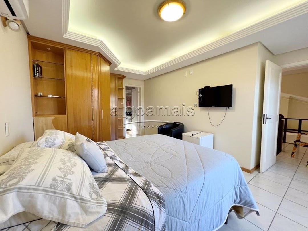 Casa de Condomínio à venda com 4 quartos, 267m² - Foto 20