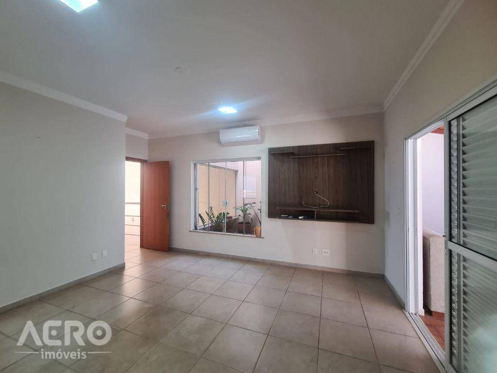 Casa à venda com 3 quartos, 340m² - Foto 19