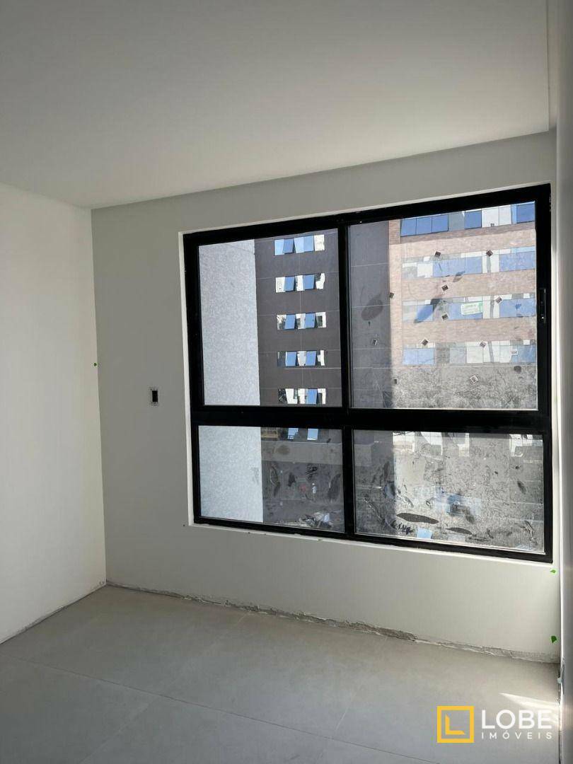 Apartamento à venda com 1 quarto, 37m² - Foto 7