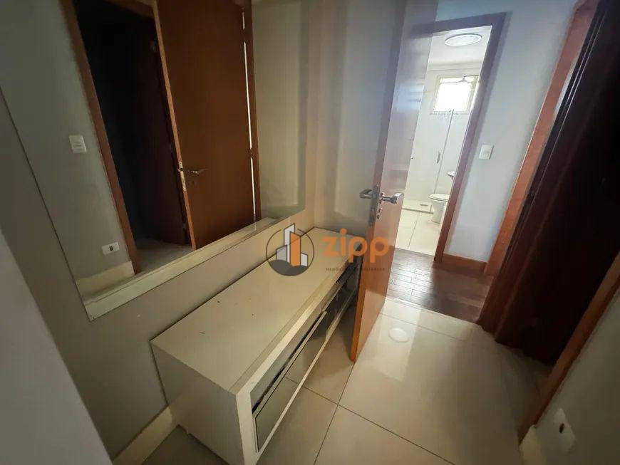 Apartamento para alugar com 3 quartos, 123m² - Foto 15