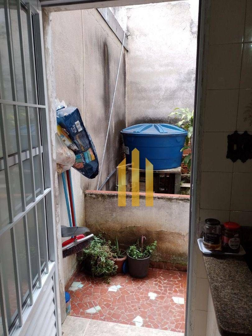 Sobrado à venda com 2 quartos, 110m² - Foto 20