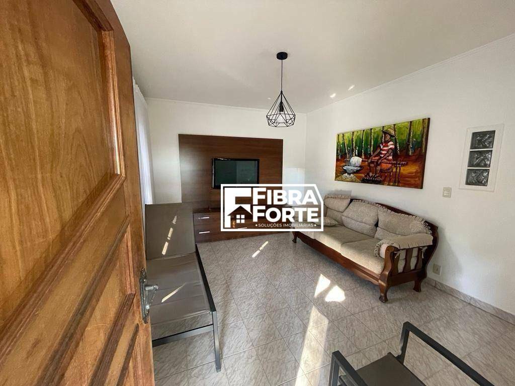 Casa à venda com 3 quartos, 274m² - Foto 4