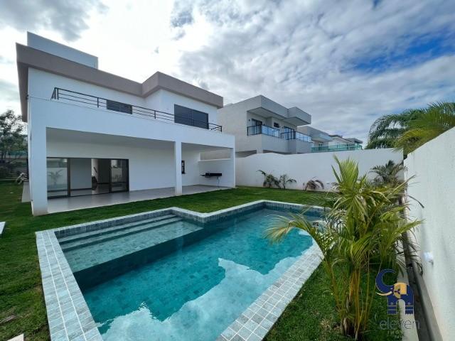 Casa à venda com 4 quartos, 345m² - Foto 1