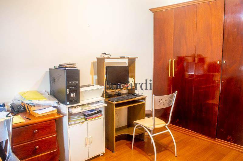 Apartamento à venda com 3 quartos, 130m² - Foto 8