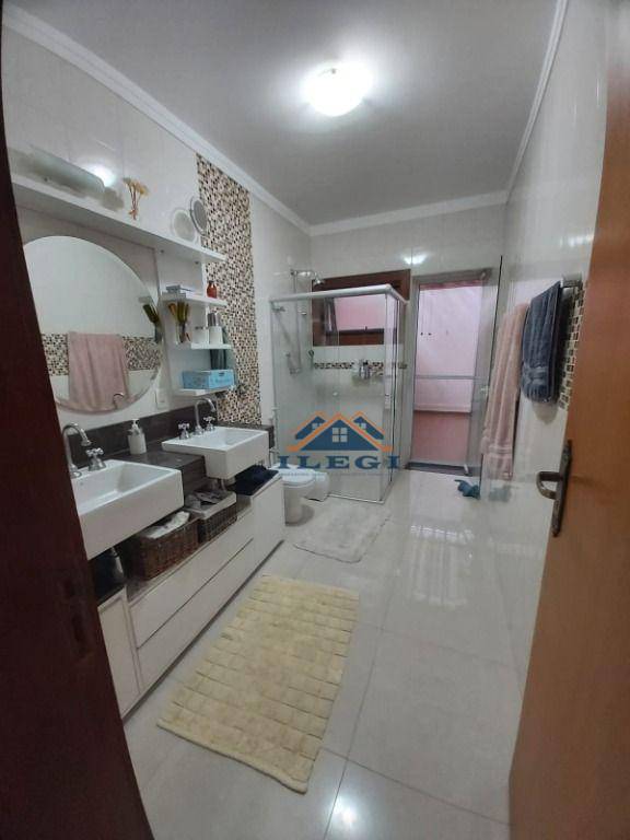 Casa de Condomínio à venda com 4 quartos, 661m² - Foto 55