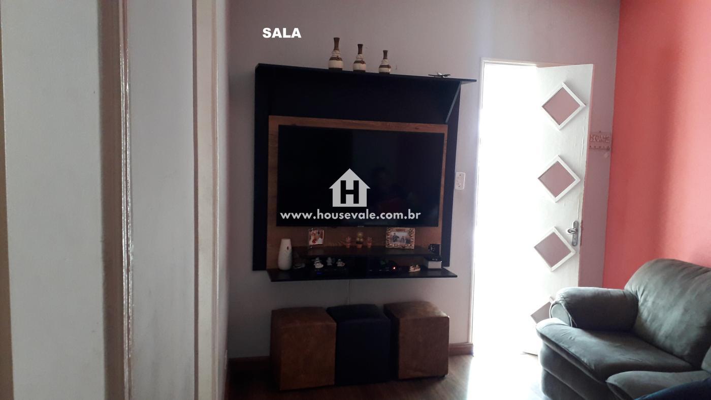 Casa à venda com 4 quartos, 200m² - Foto 1