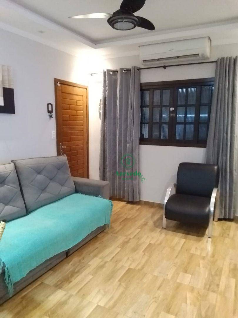 Casa à venda com 2 quartos, 100m² - Foto 2