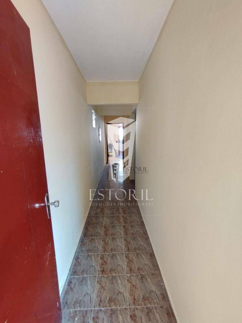 Casa à venda com 3 quartos, 180m² - Foto 10