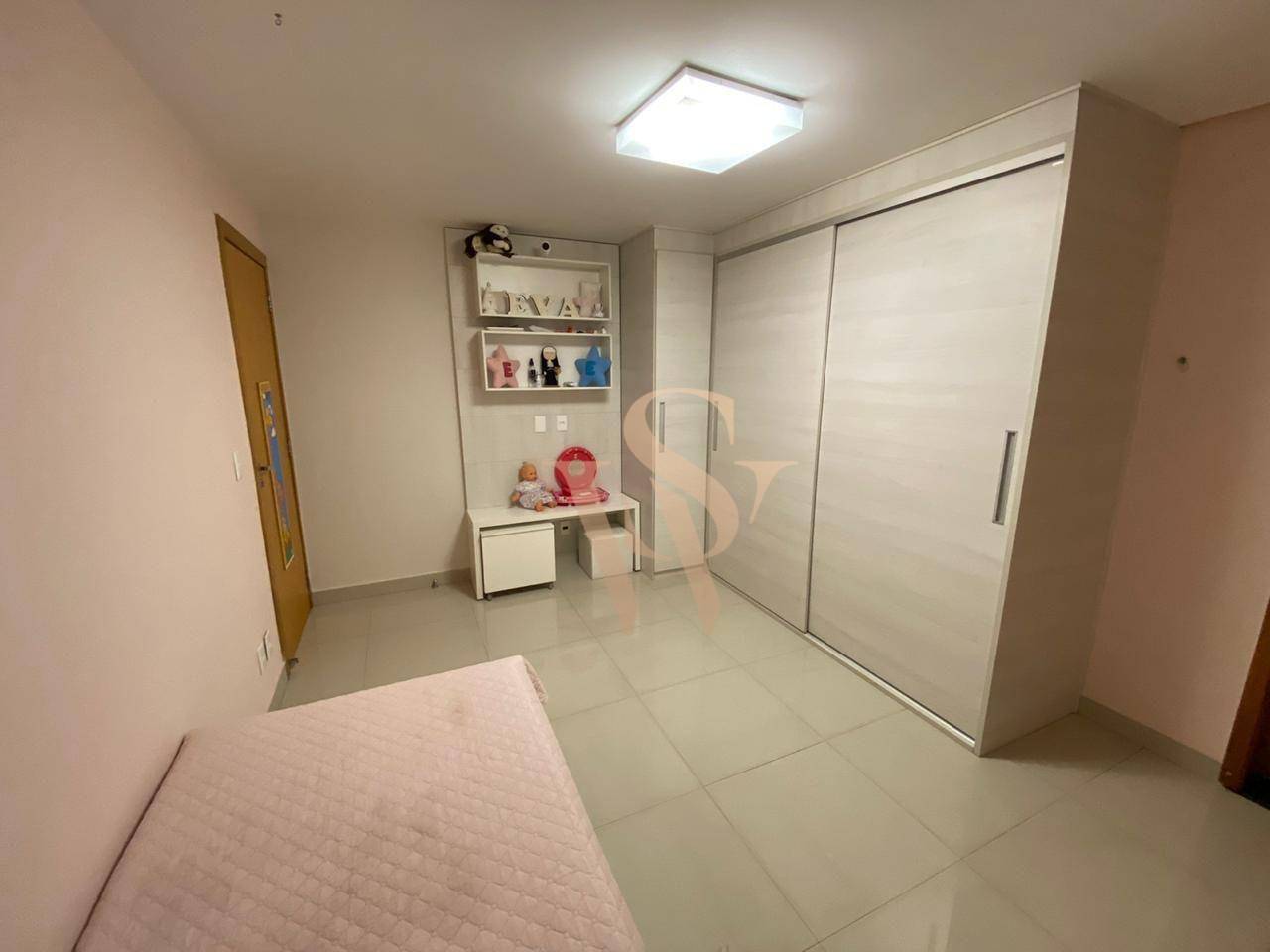 Apartamento à venda com 3 quartos, 220m² - Foto 15