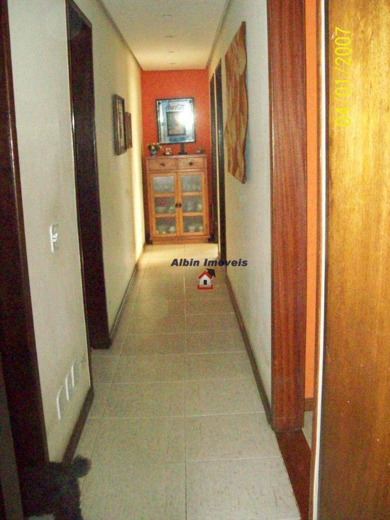 Casa à venda com 3 quartos, 129m² - Foto 11