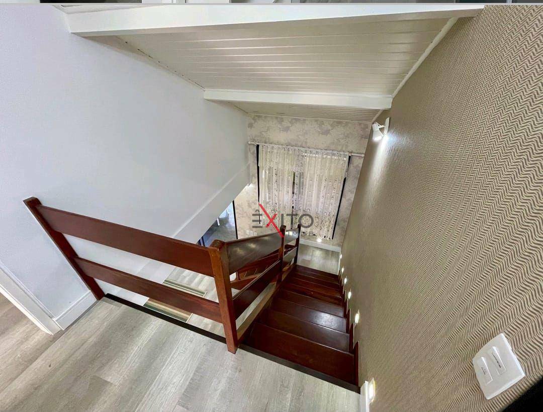 Casa à venda com 3 quartos, 97m² - Foto 8