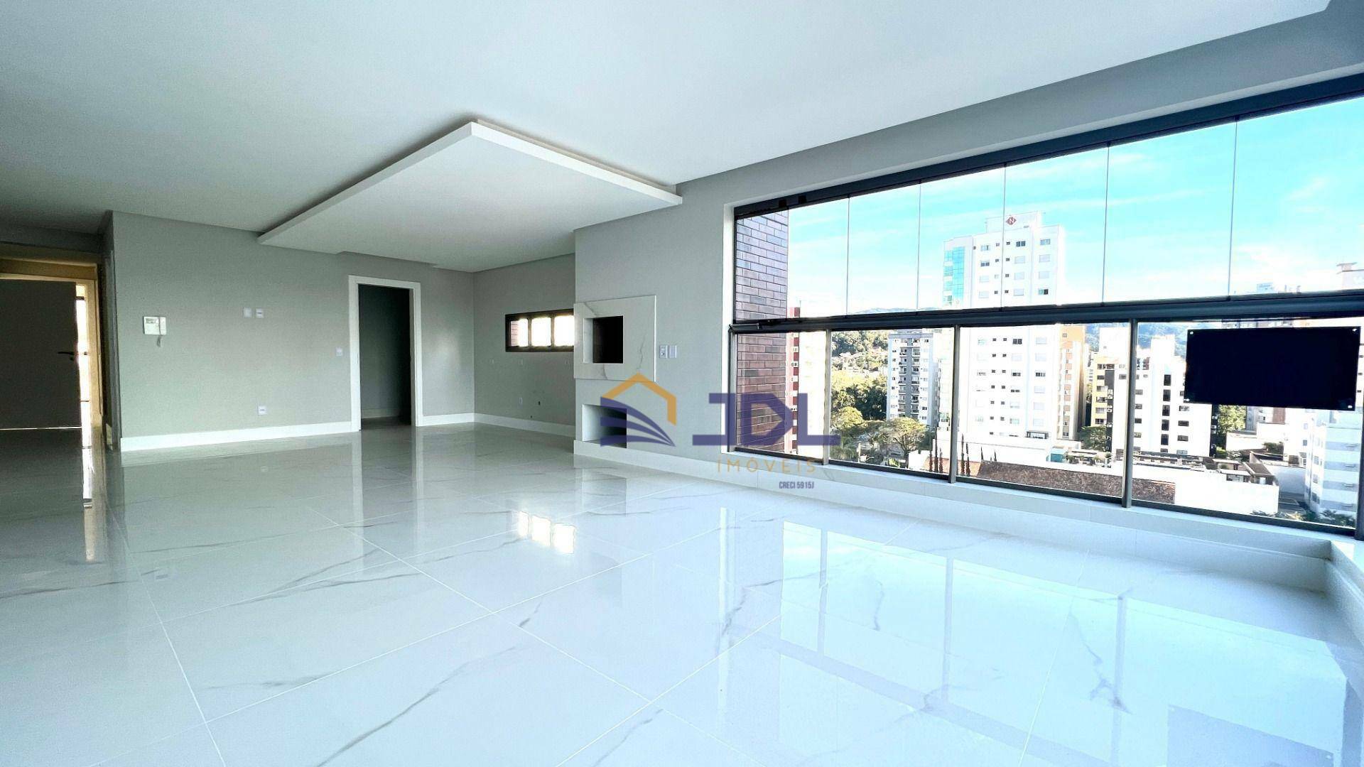 Apartamento à venda com 3 quartos, 137m² - Foto 3