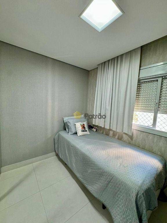 Apartamento à venda com 3 quartos, 155m² - Foto 9