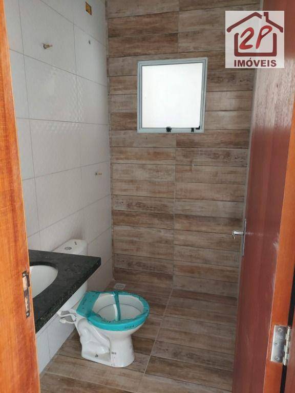 Casa à venda com 2 quartos, 44m² - Foto 2