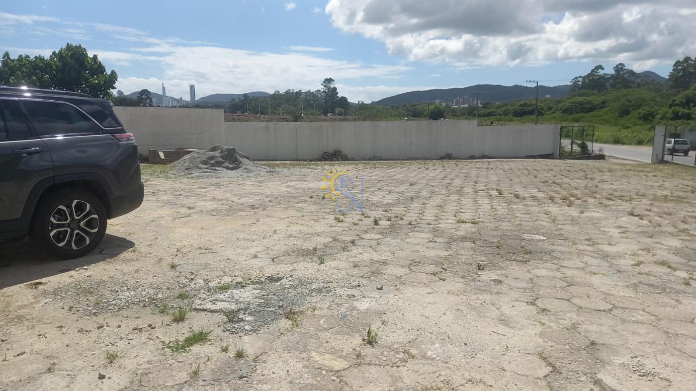 Depósito-Galpão-Armazém para alugar, 1500m² - Foto 2