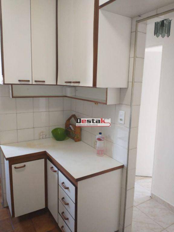 Apartamento à venda com 2 quartos, 58m² - Foto 10