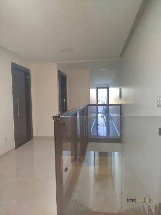 Casa à venda com 3 quartos, 180m² - Foto 8