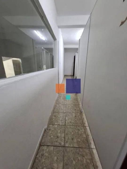 Sobrado à venda com 2 quartos, 218m² - Foto 13