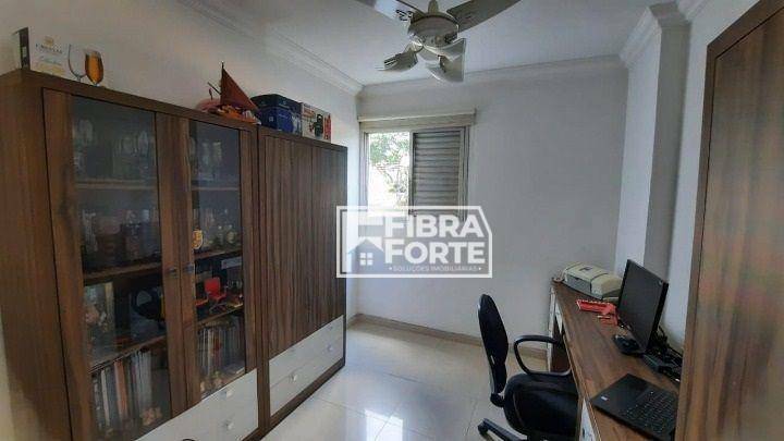 Apartamento à venda com 3 quartos, 85m² - Foto 32