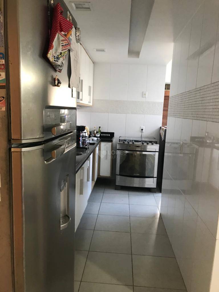 Apartamento à venda com 4 quartos, 180m² - Foto 14