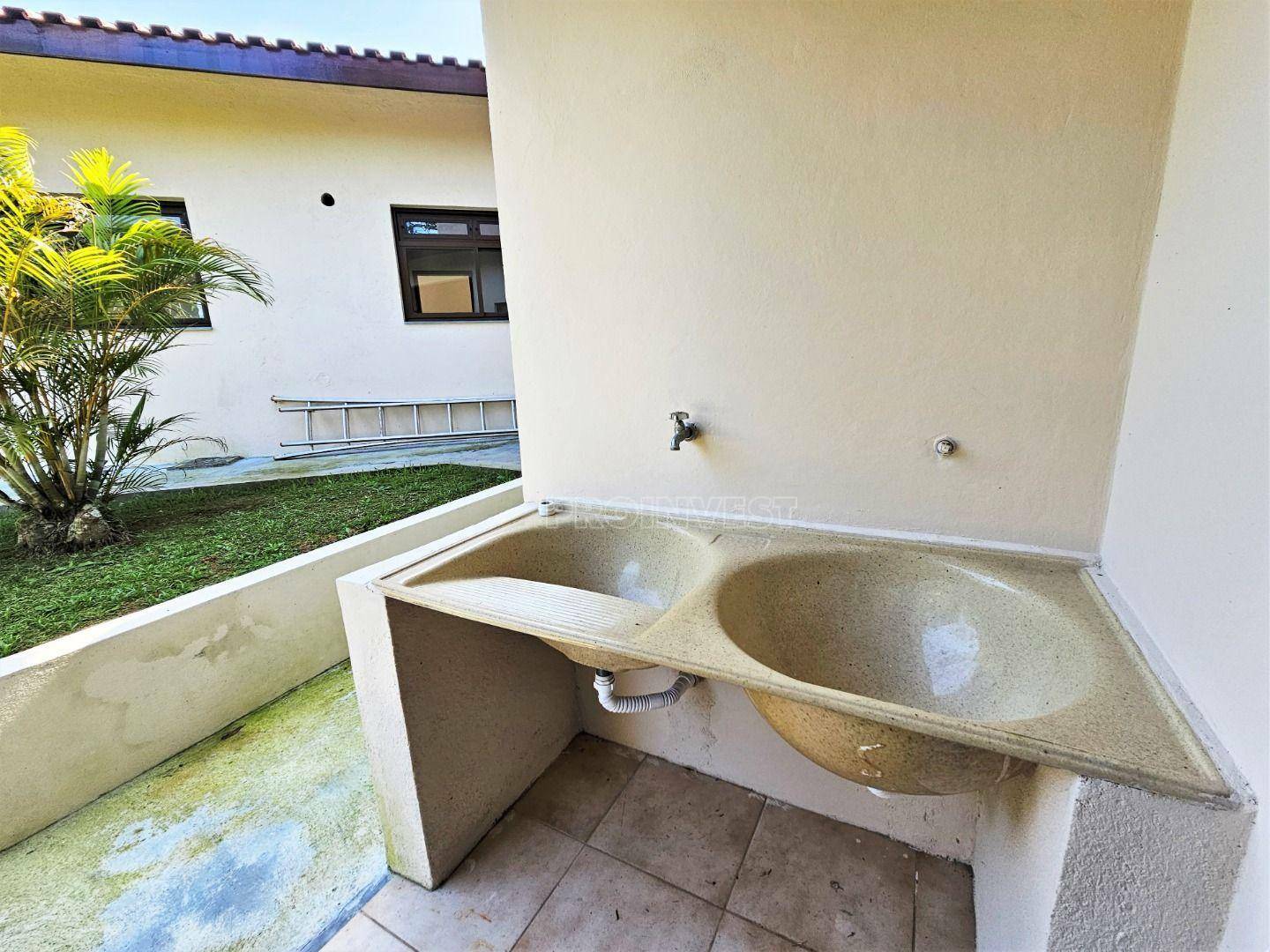 Casa de Condomínio à venda com 4 quartos, 426m² - Foto 49