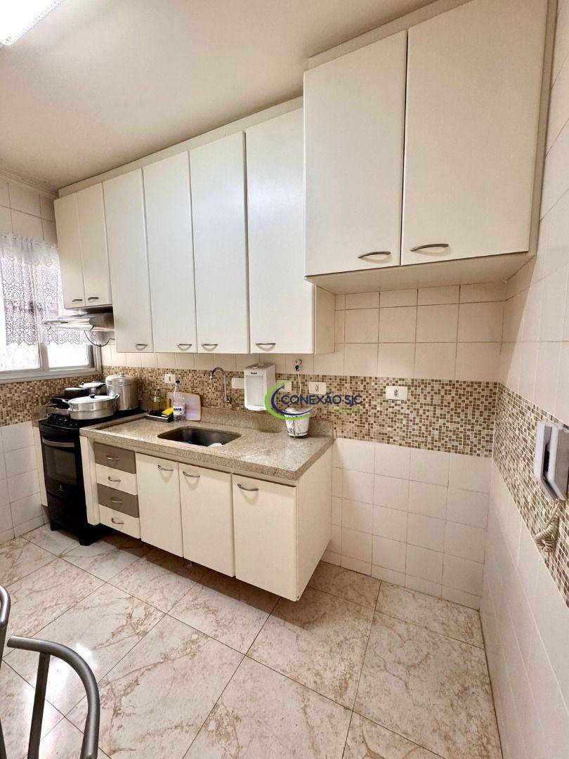 Apartamento à venda com 3 quartos, 85m² - Foto 17