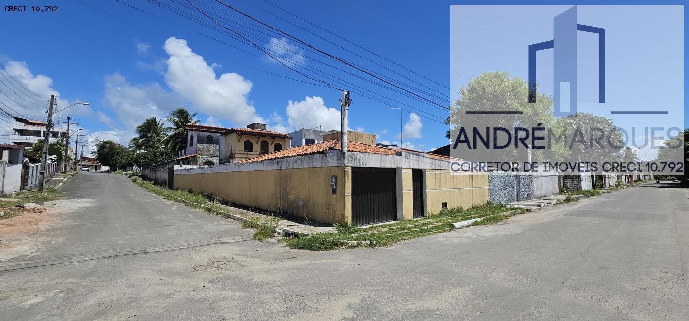 Casa à venda com 5 quartos, 250m² - Foto 1