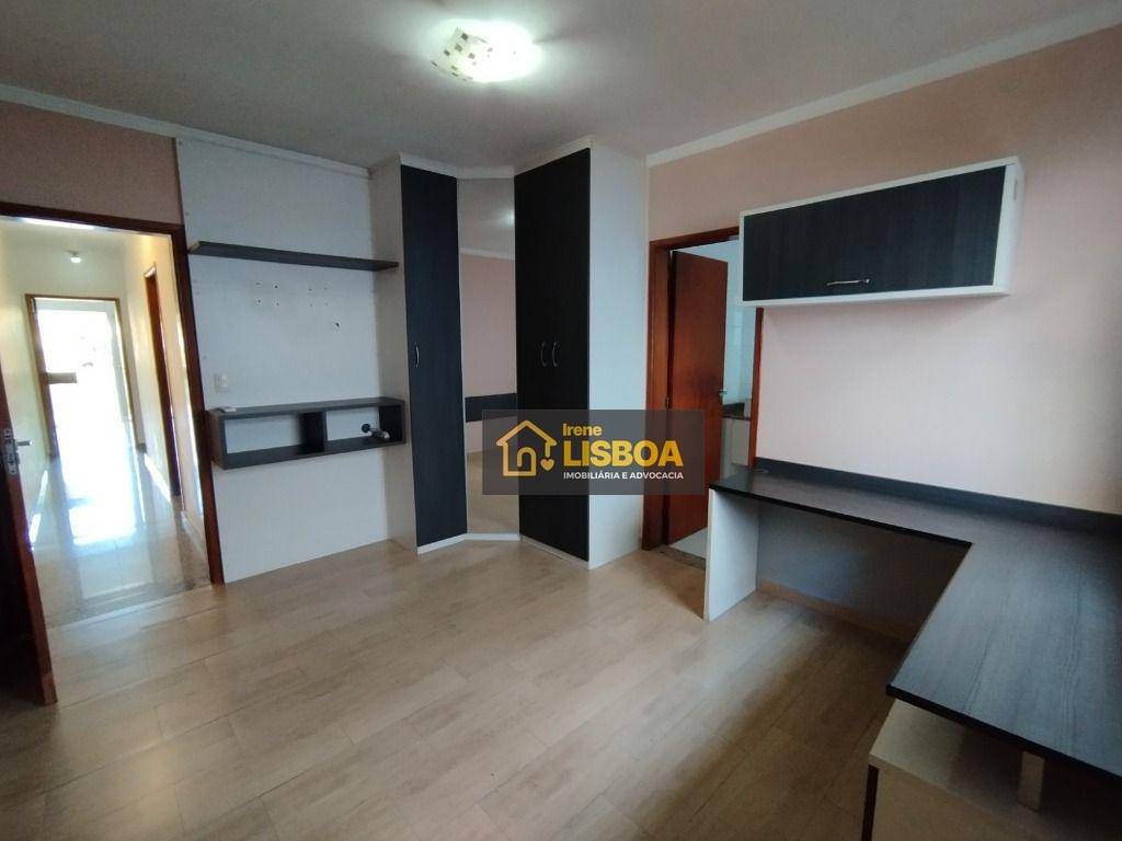 Sobrado à venda com 3 quartos, 200m² - Foto 31