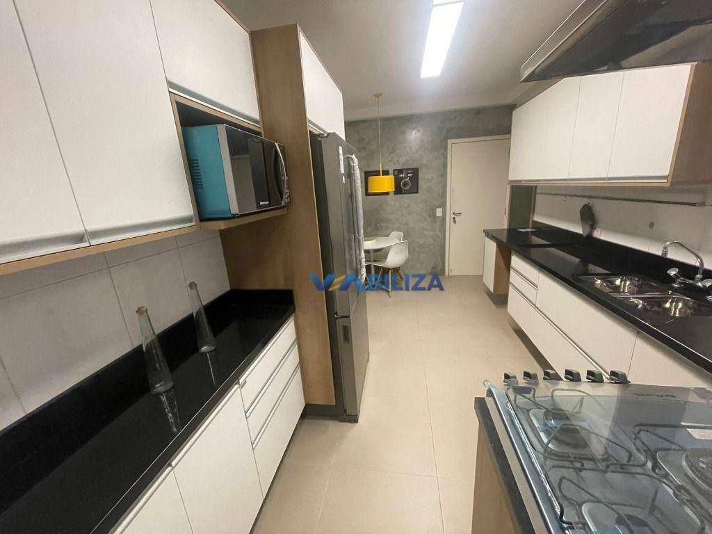 Apartamento à venda com 3 quartos, 162m² - Foto 4