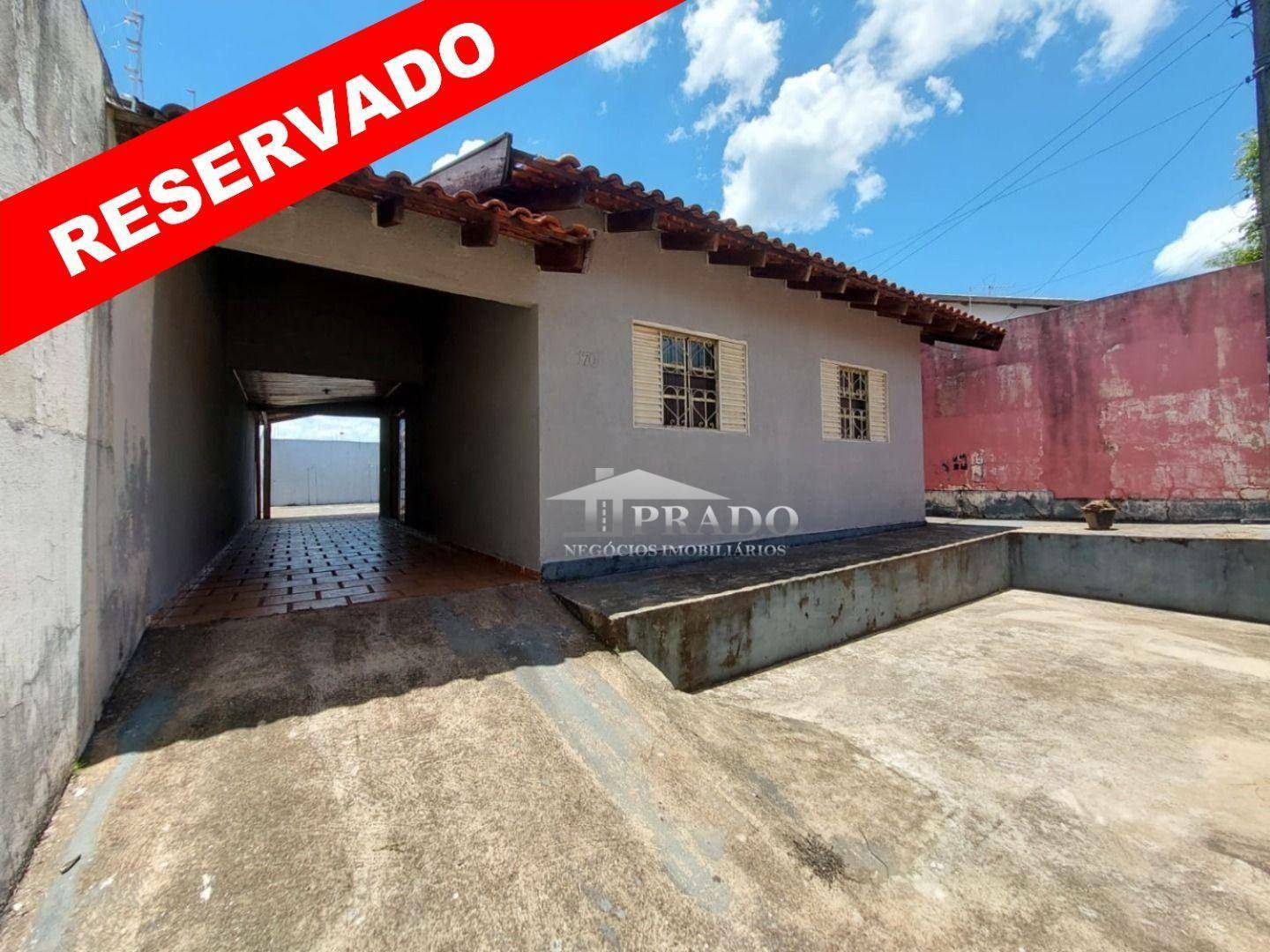 Casa à venda com 3 quartos, 130m² - Foto 1