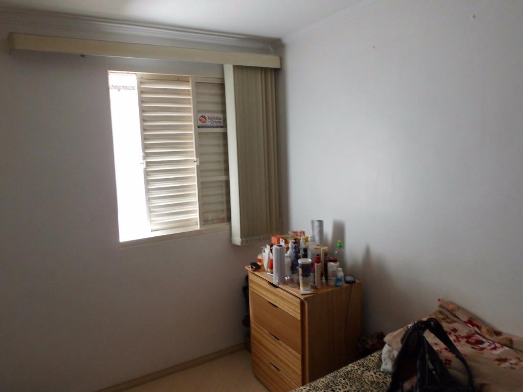 Apartamento à venda com 3 quartos, 65m² - Foto 3