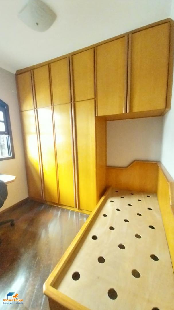 Casa à venda com 3 quartos, 198m² - Foto 14