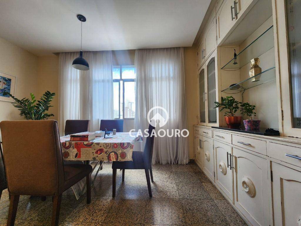 Apartamento à venda com 3 quartos, 131m² - Foto 11