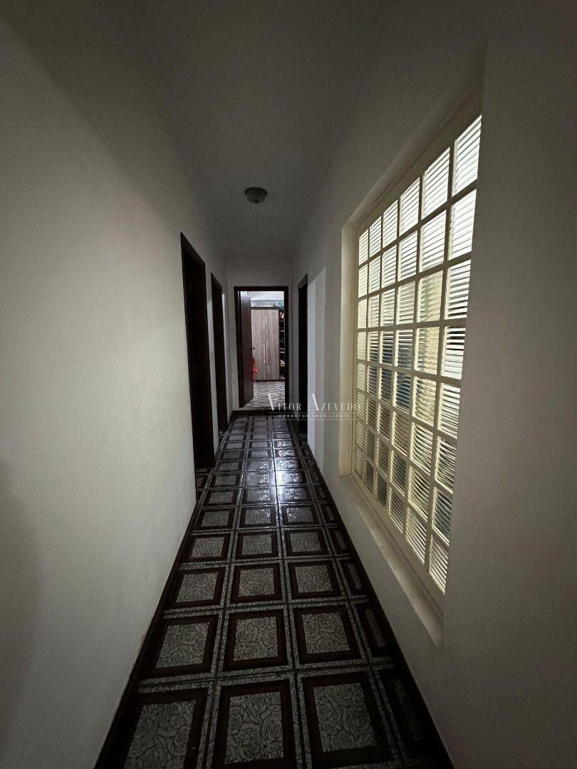 Casa à venda com 3 quartos, 500m² - Foto 14