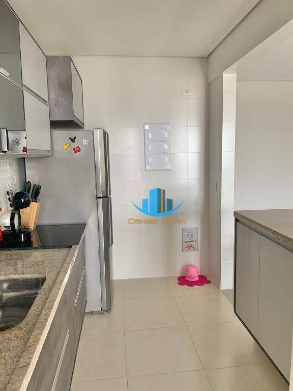 Apartamento à venda com 2 quartos, 85m² - Foto 6