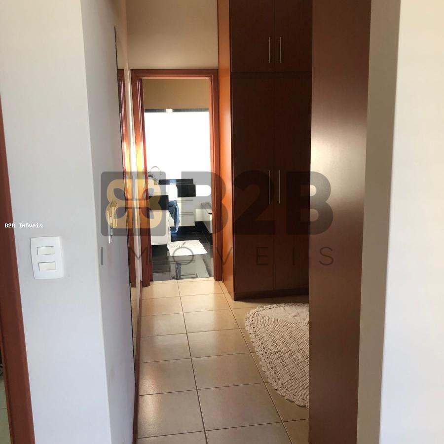 Casa à venda com 3 quartos, 270m² - Foto 25