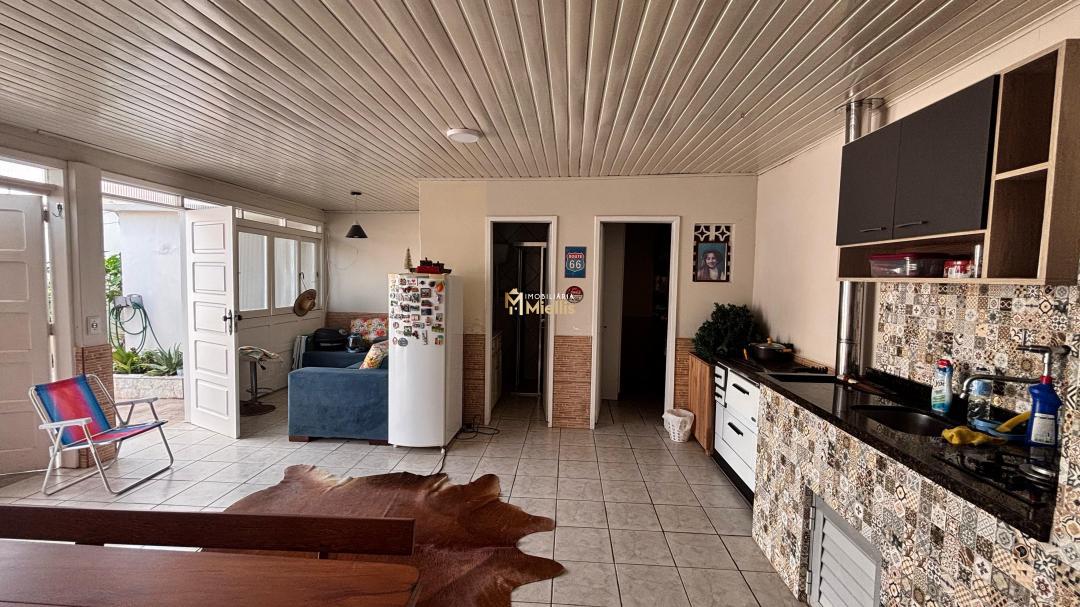 Casa à venda com 3 quartos, 168m² - Foto 9