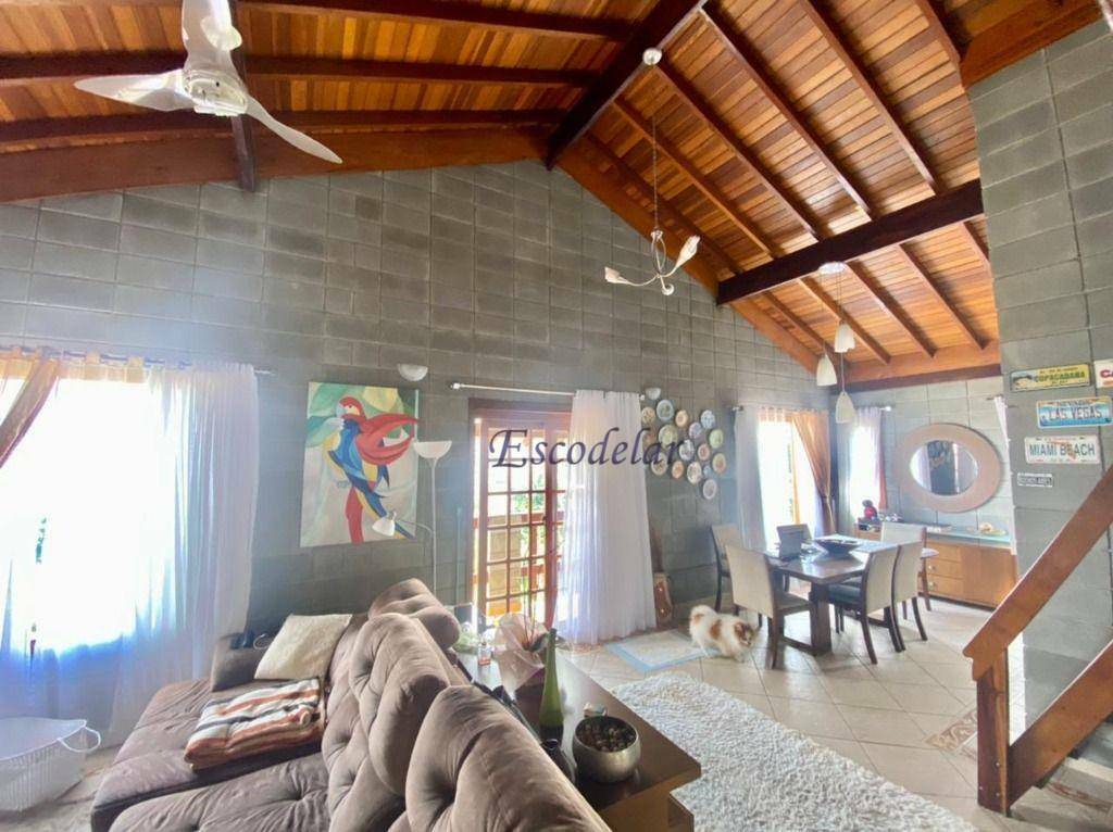 Casa à venda com 4 quartos, 244m² - Foto 5