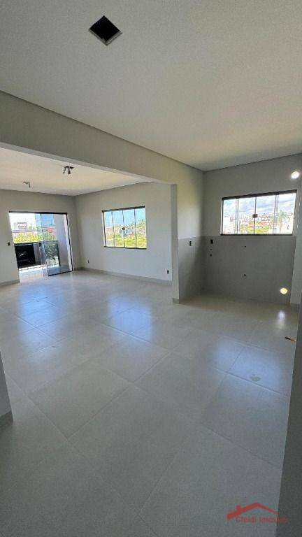 Apartamento à venda com 2 quartos, 87m² - Foto 1