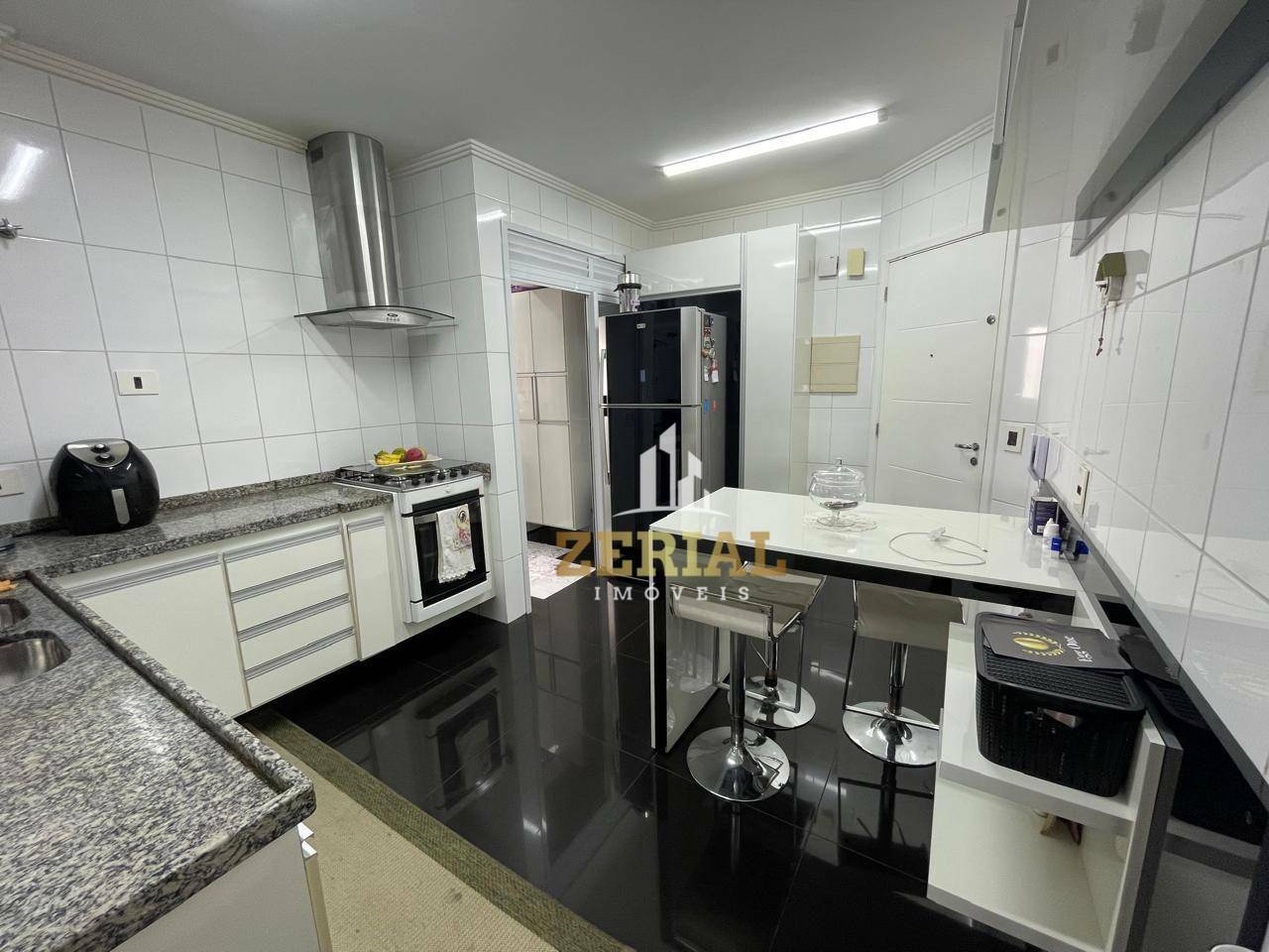 Apartamento à venda com 3 quartos, 133m² - Foto 32