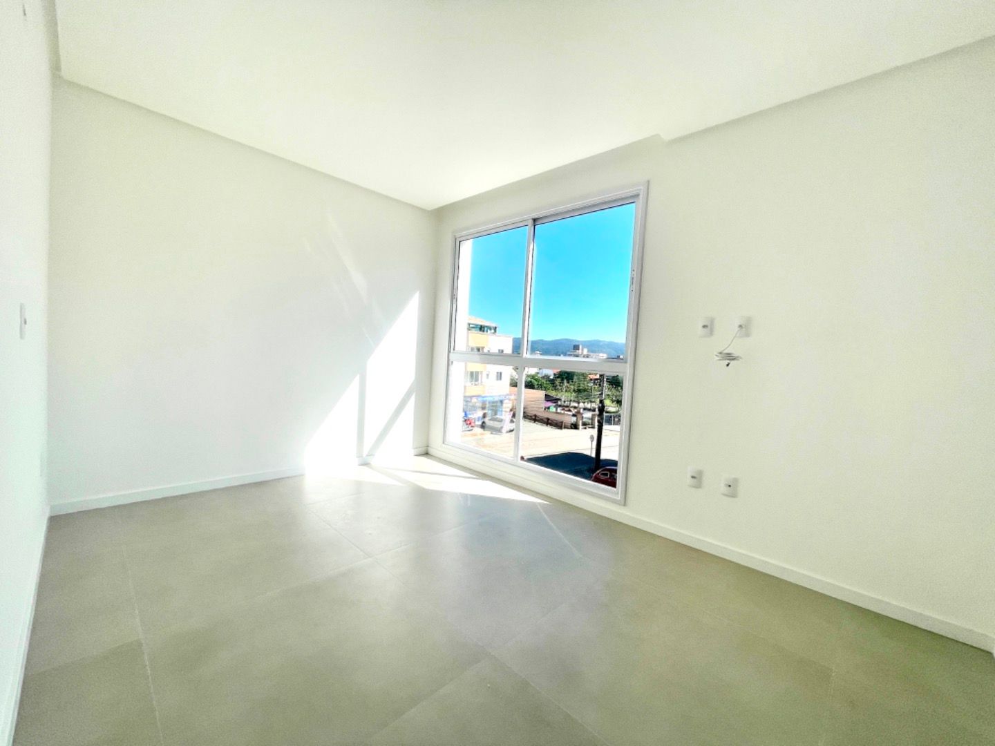 Apartamento à venda com 2 quartos, 70m² - Foto 13